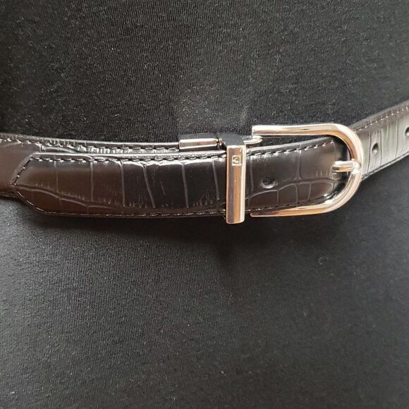 🌹BLACK AND SILVER LEATHER BELT Waist 34"-36" - Picture 2 of 3